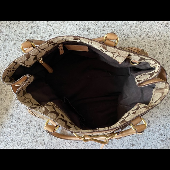 Coach Hampton Carryall light brown/tan bag - Picture 3 of 6